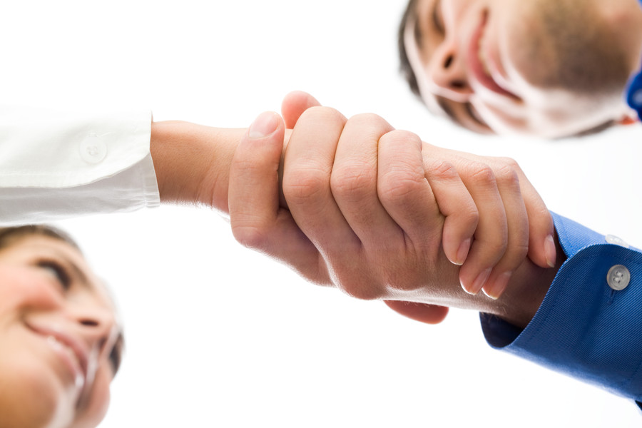 上海欠款纠纷律师：个人欠款2万不还能否起诉，深度剖析