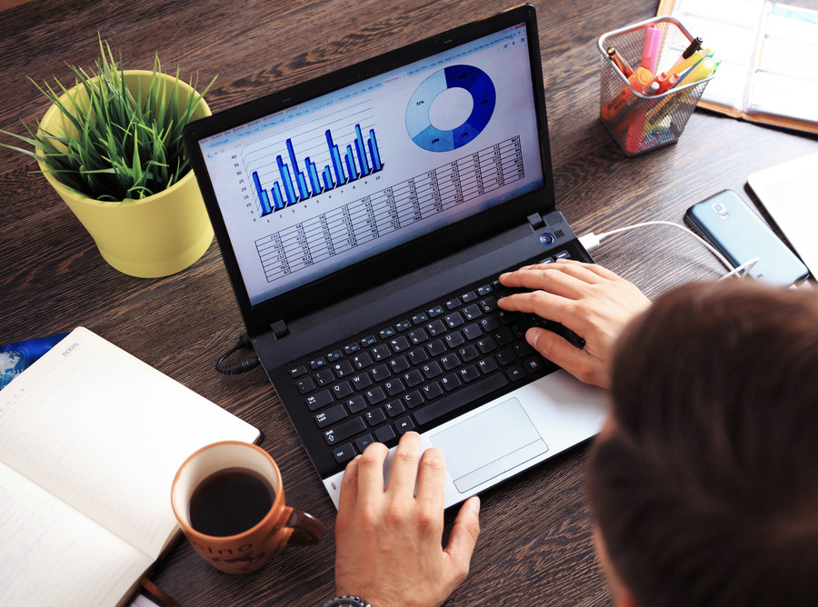 上海债务纠纷律师视角下债权转让生效的多维解析