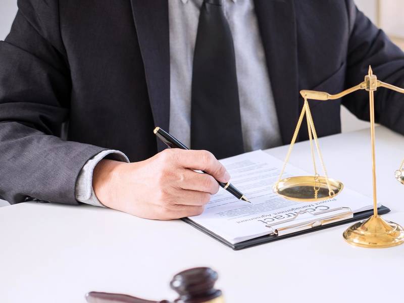 上海债权债务律师视角下债权债务的专属管辖部门解析