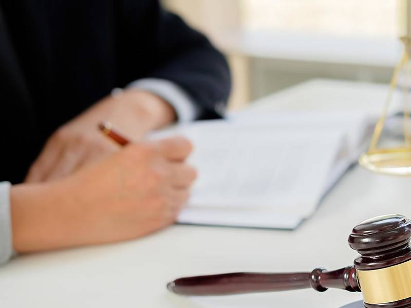 上海债务纠纷律师视角：债权人放弃债权的条件探究