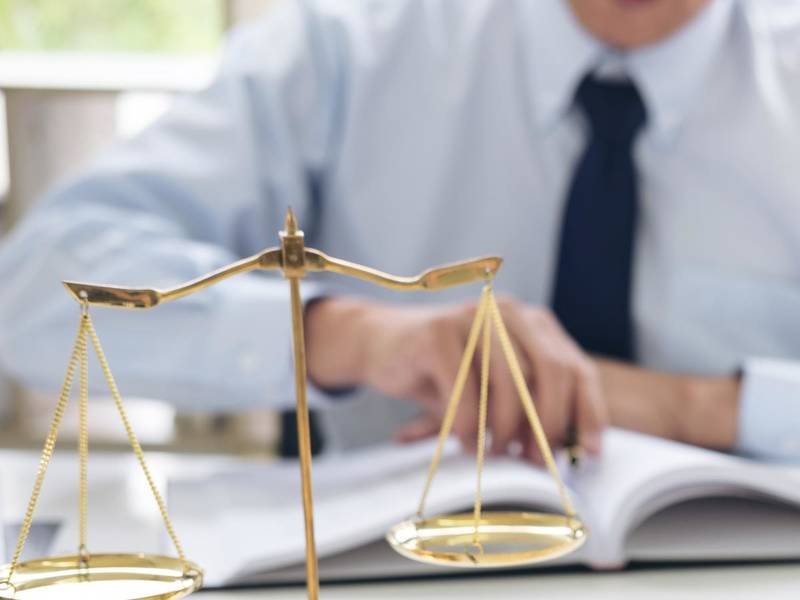 上海债务律师视角：债务人欠债太多时的应对之策